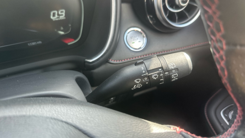 MG Hs 1.5 T-GDI Exclusive 5dr Petrol Hatchback